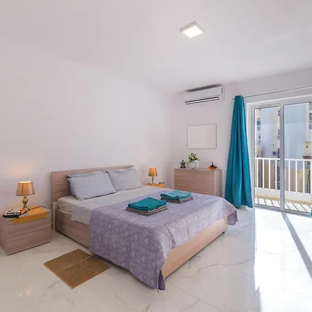 Spacious Brand New Apartment 3 Bdr 2 Bth Balcony St. Paul's Bay