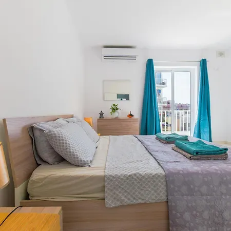 Spacious Brand New Apartment 3 Bdr 2 Bth Balcony St. Paul's Bay
